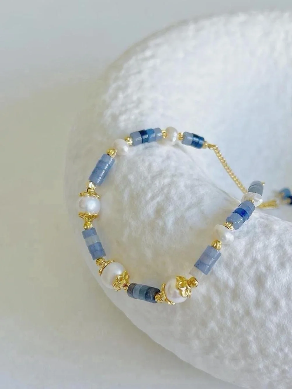 Gold-Accented Blue Bead and Pearl Bracelet